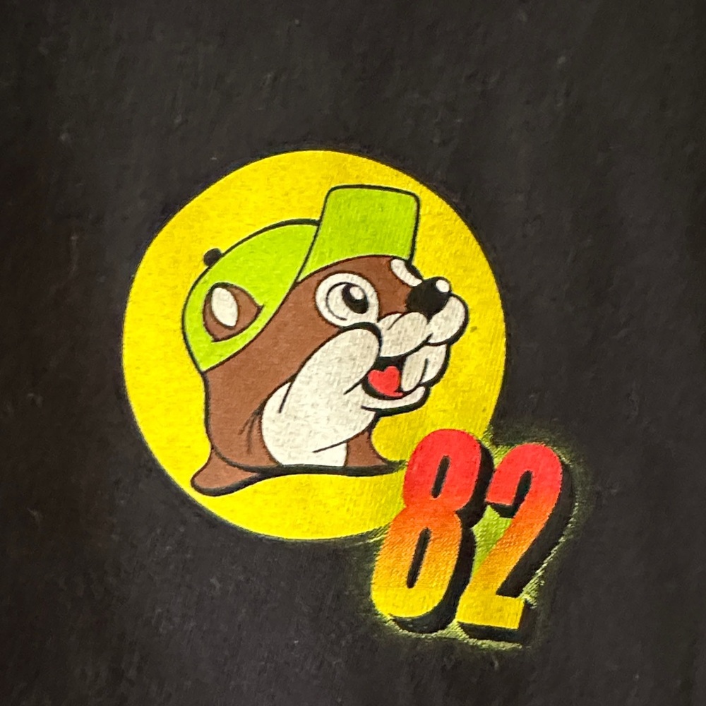 Buc-ee's Black Graphic Tee - Short Sleeve - Picture 5 of 7
